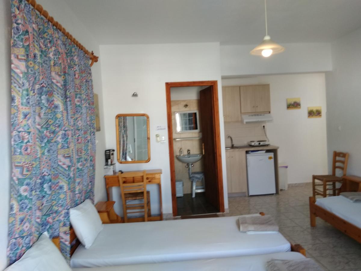Syraina Apartments Skiathos Town Exterior photo
